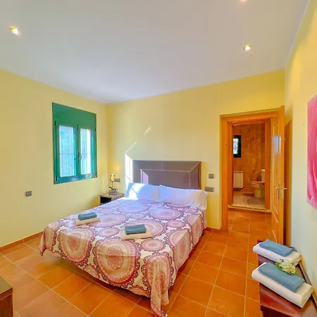 Holiday home Vivalidays Casa - Costa Brava